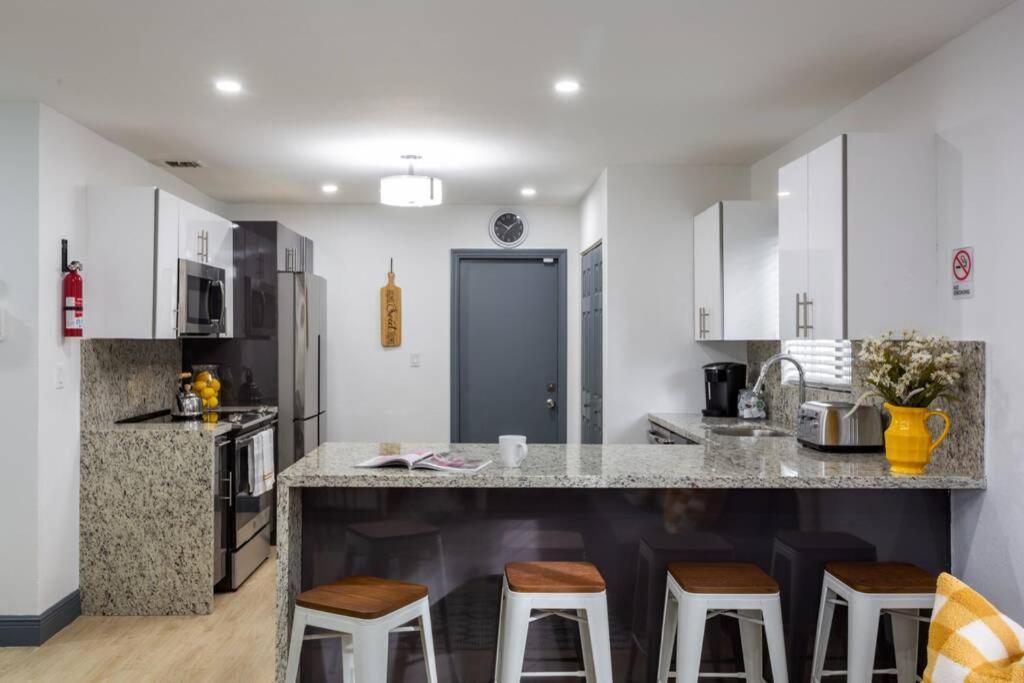 Вилла Casa Madeira @ The Heart Of Miami Design District Экстерьер фото